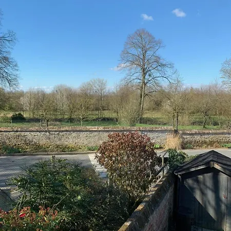 Semesterbostad L'hortensia *